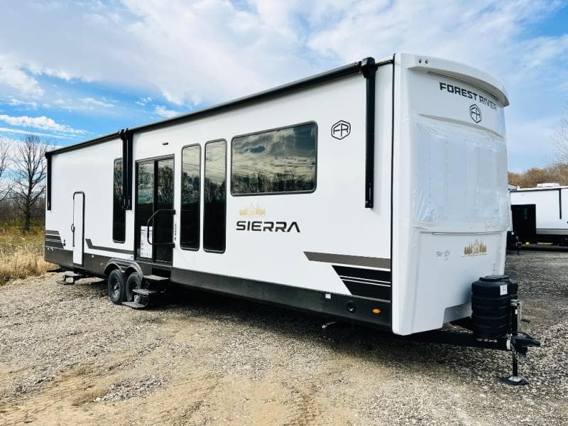 2026 Forest River Sierra 422FKL