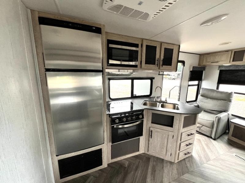 2022 Heartland 2022 Heartland Prowler - thumbnail 20