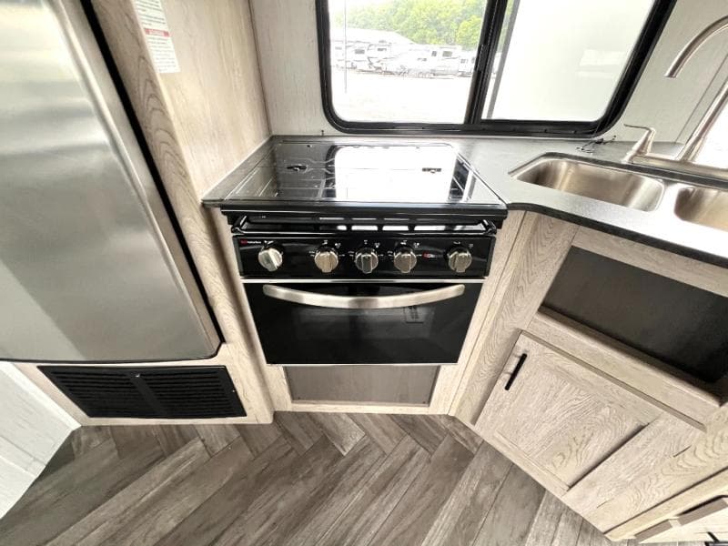 2022 Heartland 2022 Heartland Prowler - thumbnail 24