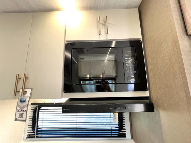 2026 East To West 2026 East To West Alta Toy Hauler - thumbnail 22