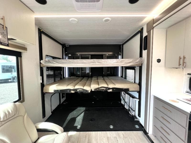 2026 East To West 2026 East To West Alta Toy Hauler - thumbnail 29