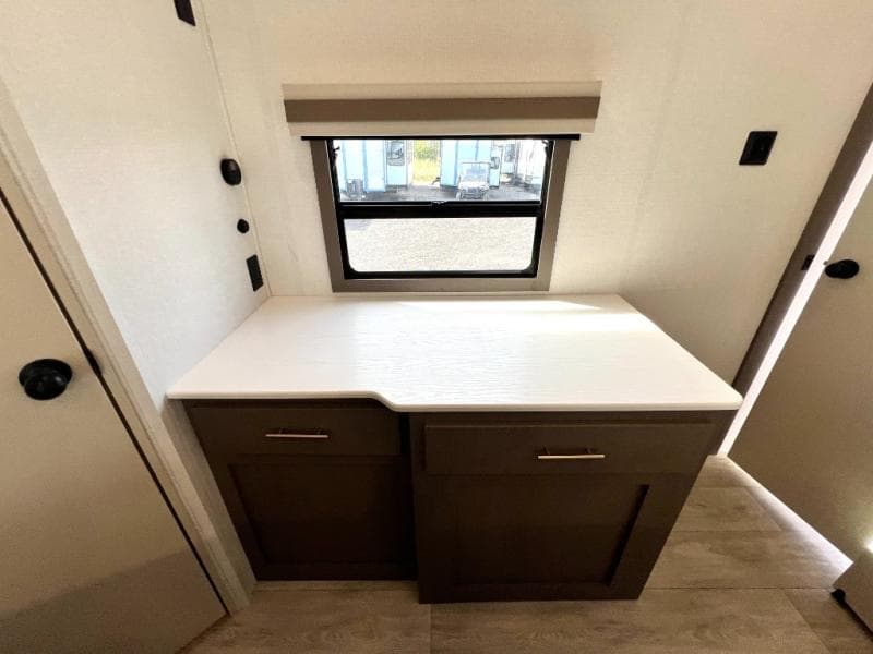 2026 East To West 2026 East To West Alta Toy Hauler - thumbnail 44