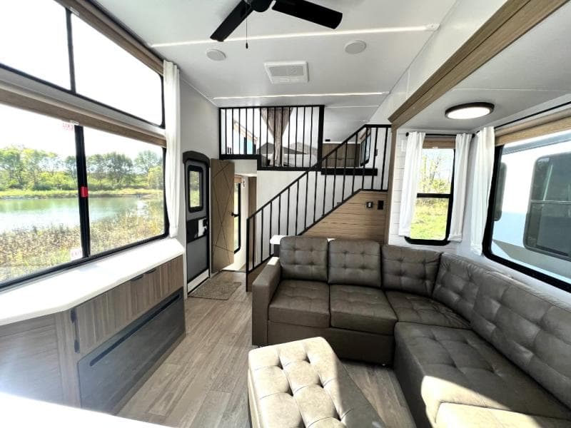 2026 Forest River 2026 Forest River Salem Grand Villa - thumbnail 13