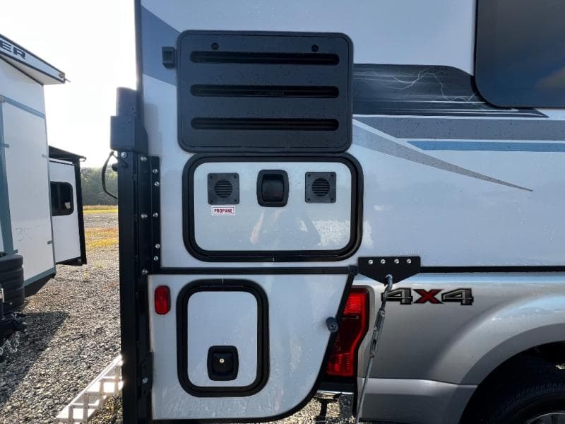 2023 Palomino 2023 Palomino Backpack - thumbnail 8