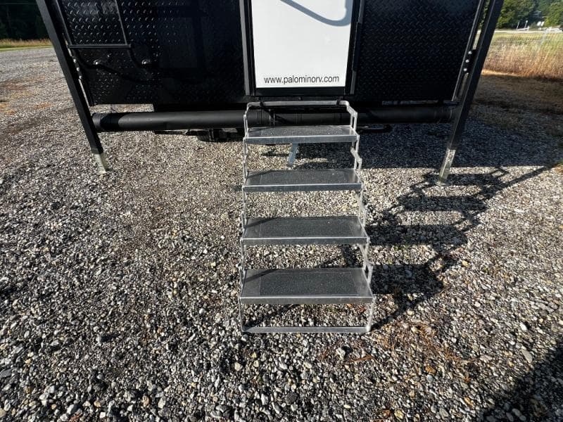 2023 Palomino 2023 Palomino Backpack - thumbnail 18