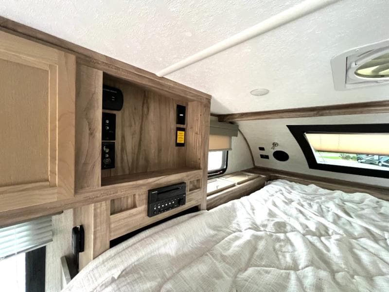 2023 Palomino 2023 Palomino Backpack - thumbnail 36