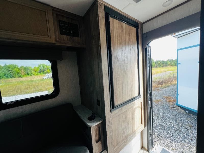 2023 Palomino 2023 Palomino Backpack - thumbnail 52