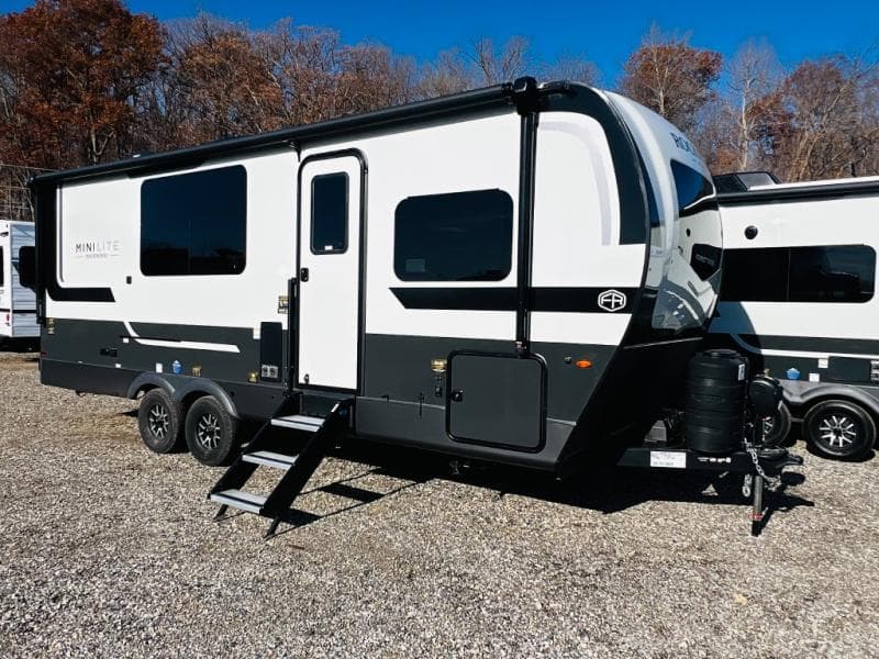 2026 Forest River Rockwood Mini Lite 2522FB