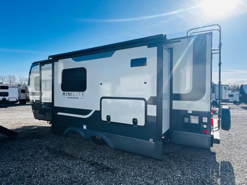 2026 Forest River 2026 Forest River Rockwood Mini Lite - thumbnail 8