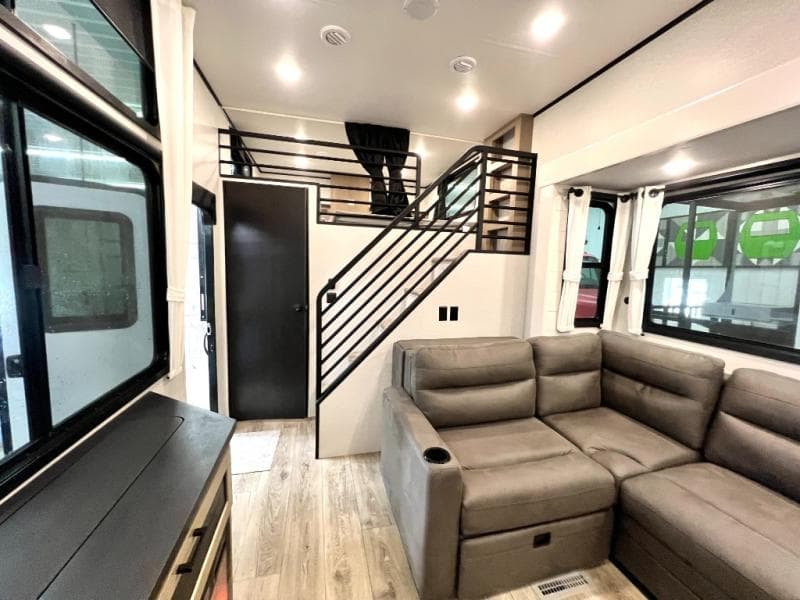 2026 Jayco 2026 Jayco Jay Flight Bungalow - thumbnail 8