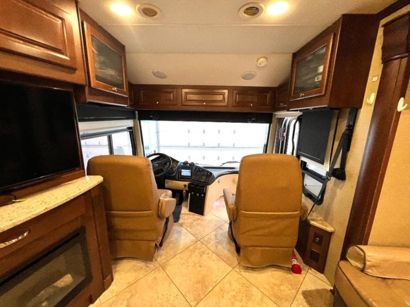 2014 Thor Motor Coach 2014 Thor Motor Coach TUSCANY XTE - thumbnail 17