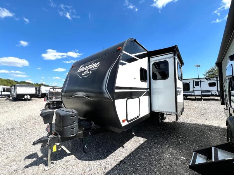 2022 Grand Design 2022 Grand Design Imagine XLS - thumbnail 7