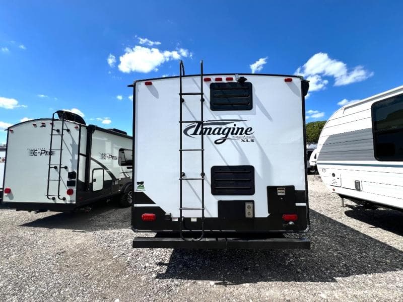 2022 Grand Design 2022 Grand Design Imagine XLS - thumbnail 9