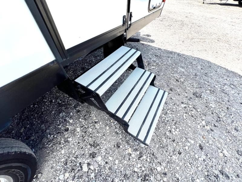 2022 Grand Design 2022 Grand Design Imagine XLS - thumbnail 14