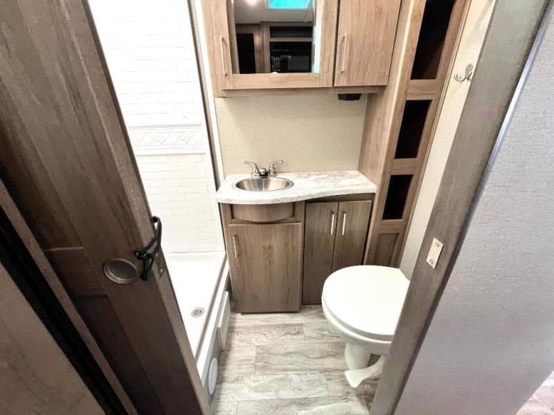 2022 Grand Design 2022 Grand Design Imagine XLS - thumbnail 33