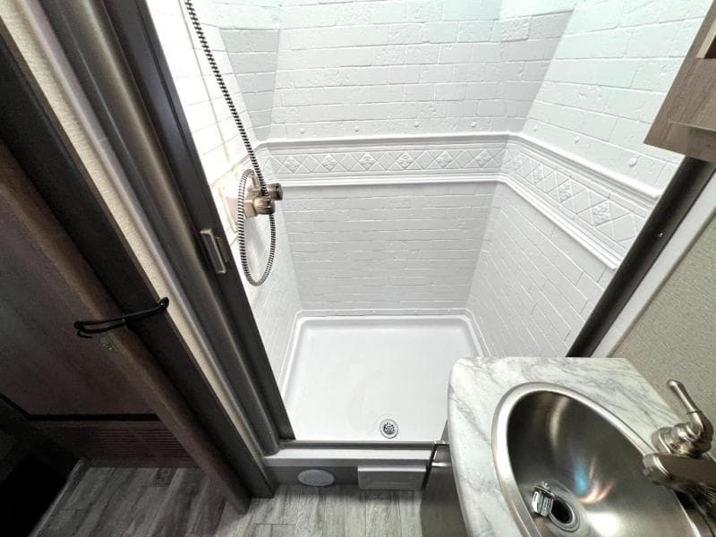 2022 Grand Design 2022 Grand Design Imagine XLS - thumbnail 40