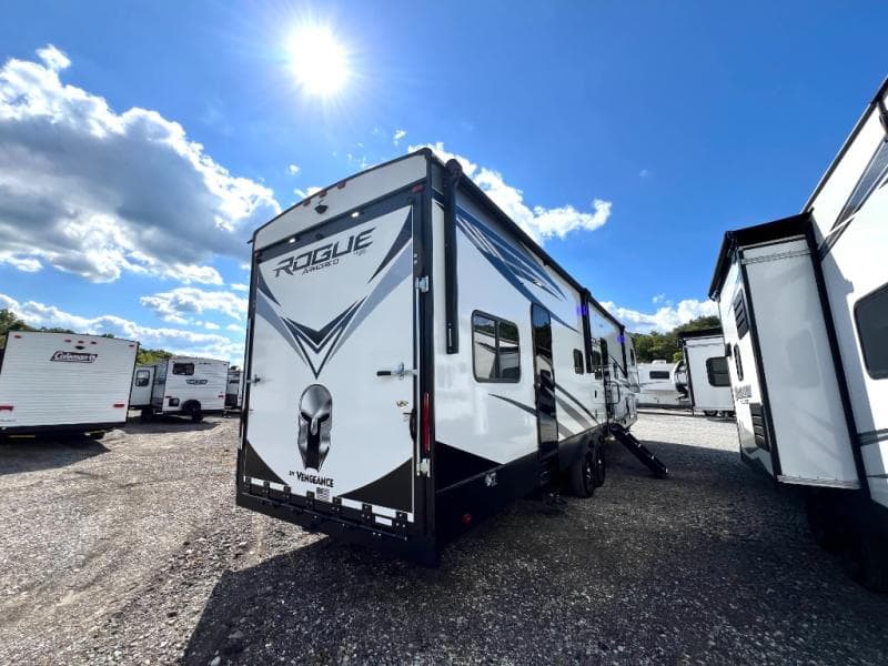 2022 Forest River 2022 Forest River Vengeance Rogue Armored - thumbnail 7