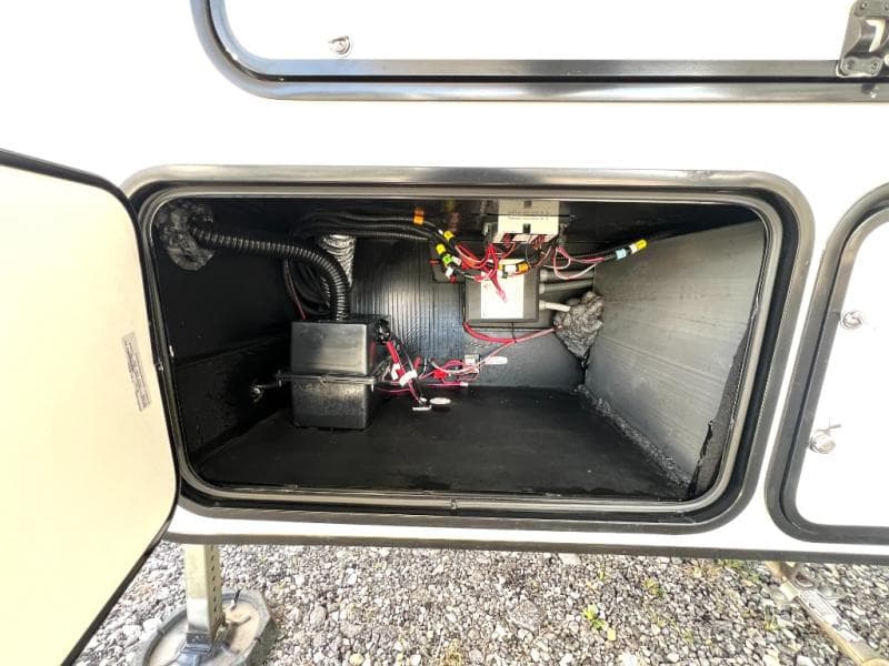 2022 Forest River 2022 Forest River Vengeance Rogue Armored - thumbnail 13