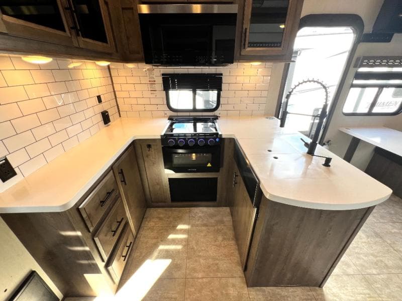 2022 Forest River 2022 Forest River Vengeance Rogue Armored - thumbnail 24