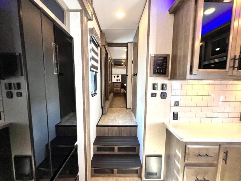 2022 Forest River 2022 Forest River Vengeance Rogue Armored - thumbnail 36