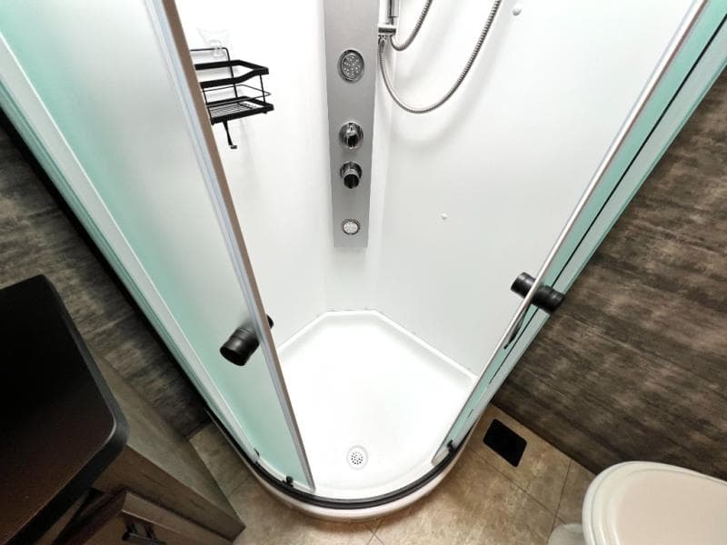 2022 Forest River 2022 Forest River Vengeance Rogue Armored - thumbnail 44