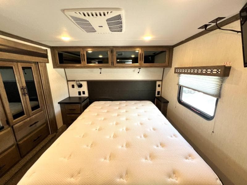 2022 Forest River 2022 Forest River Vengeance Rogue Armored - thumbnail 46