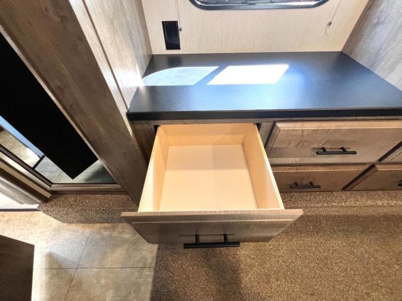 2022 Forest River 2022 Forest River Vengeance Rogue Armored - thumbnail 48