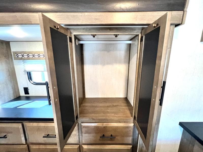 2022 Forest River 2022 Forest River Vengeance Rogue Armored - thumbnail 49