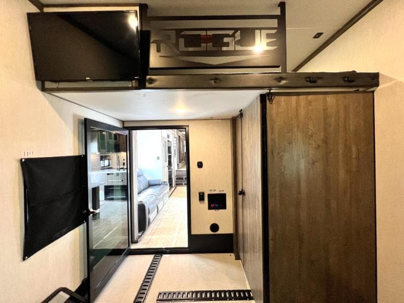 2022 Forest River 2022 Forest River Vengeance Rogue Armored - thumbnail 53