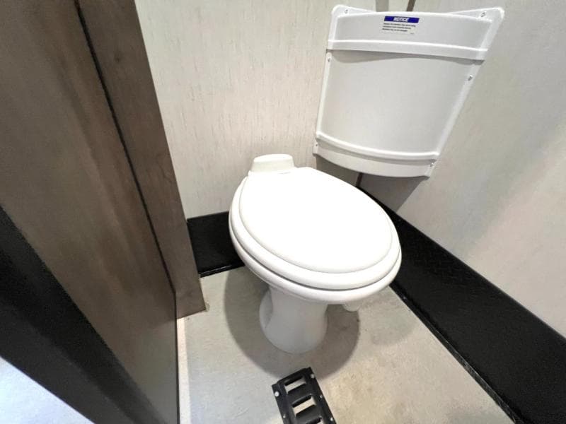 2022 Forest River 2022 Forest River Vengeance Rogue Armored - thumbnail 55