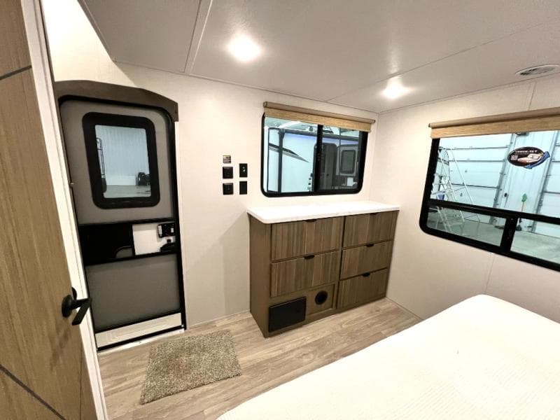 2026 Forest River 2026 Forest River Salem Grand Villa - thumbnail 4