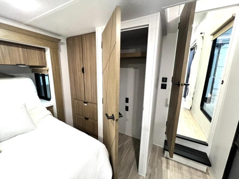 2026 Forest River 2026 Forest River Salem Grand Villa - thumbnail 47