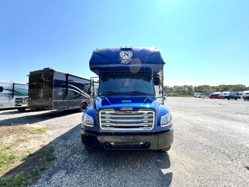 2026 NeXus RV 2026 NeXus RV Wraith - thumbnail 4