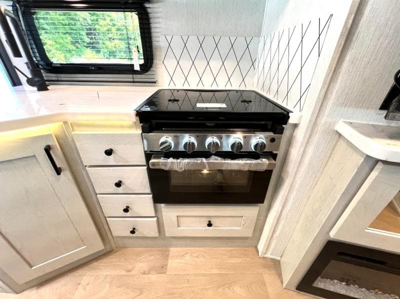 2026 NeXus RV 2026 NeXus RV Wraith - thumbnail 35