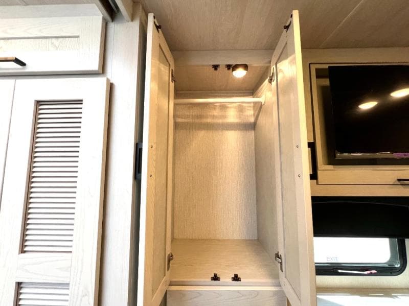 2026 NeXus RV 2026 NeXus RV Wraith - thumbnail 52