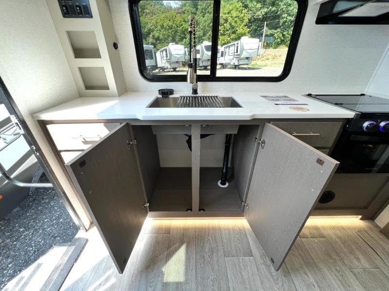 2026 East To West 2026 East To West Alta - thumbnail 23