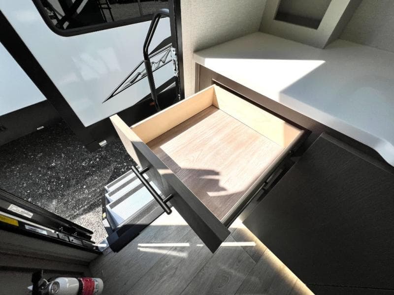 2026 East To West 2026 East To West Alta - thumbnail 24