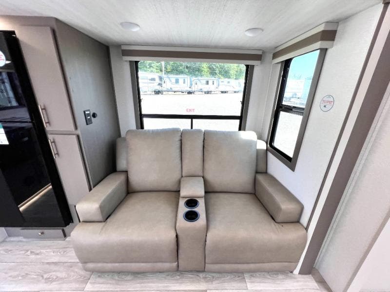 2026 East To West 2026 East To West Alta - thumbnail 32