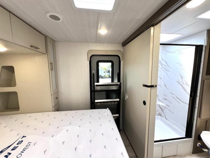 2026 East To West 2026 East To West Alta - thumbnail 45