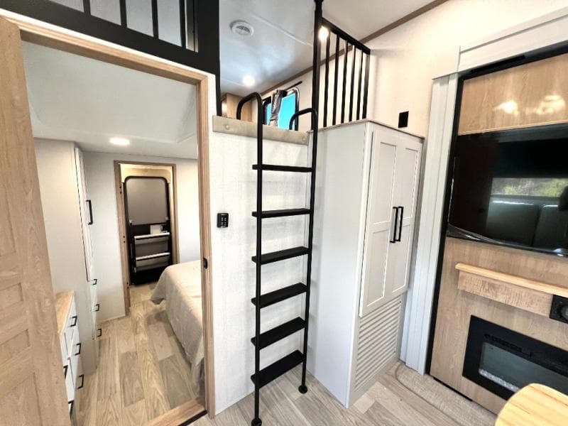 2026 Forest River 2026 Forest River Sierra - thumbnail 25