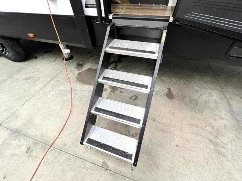 2026 Forest River 2026 Forest River Xlr Nitro Toy Hauler - thumbnail 15