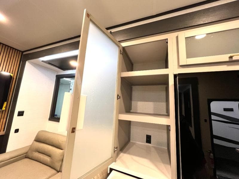 2026 Forest River 2026 Forest River Xlr Nitro Toy Hauler - thumbnail 19