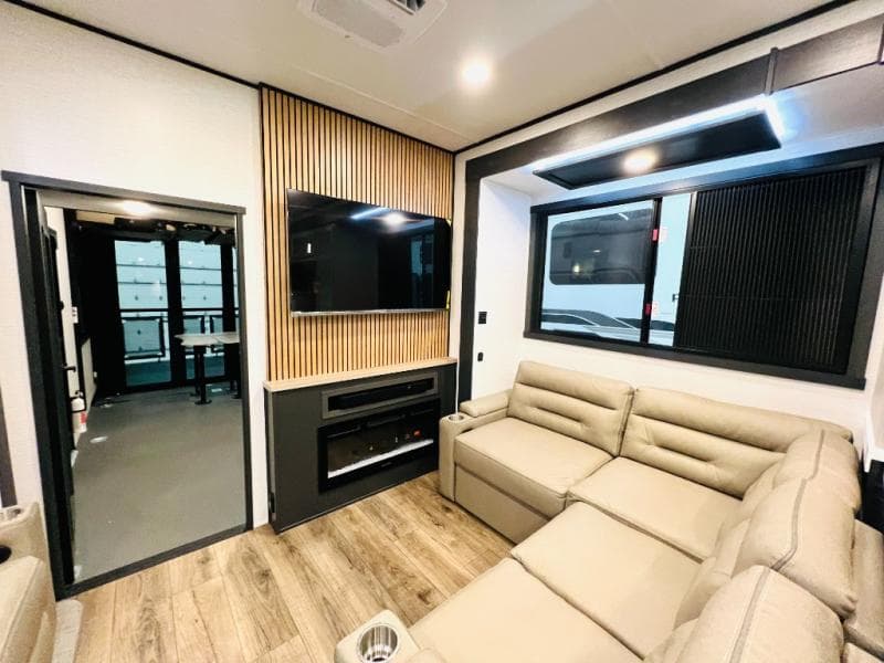 2026 Forest River 2026 Forest River Xlr Nitro Toy Hauler - thumbnail 28