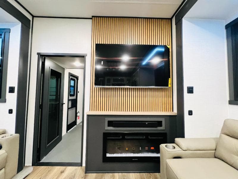 2026 Forest River 2026 Forest River Xlr Nitro Toy Hauler - thumbnail 30