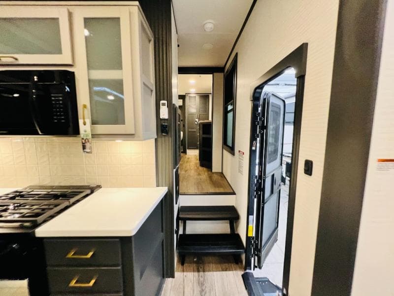 2026 Forest River 2026 Forest River Xlr Nitro Toy Hauler - thumbnail 40