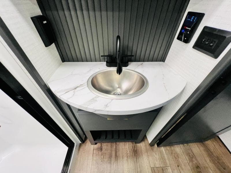 2026 Forest River 2026 Forest River Xlr Nitro Toy Hauler - thumbnail 46