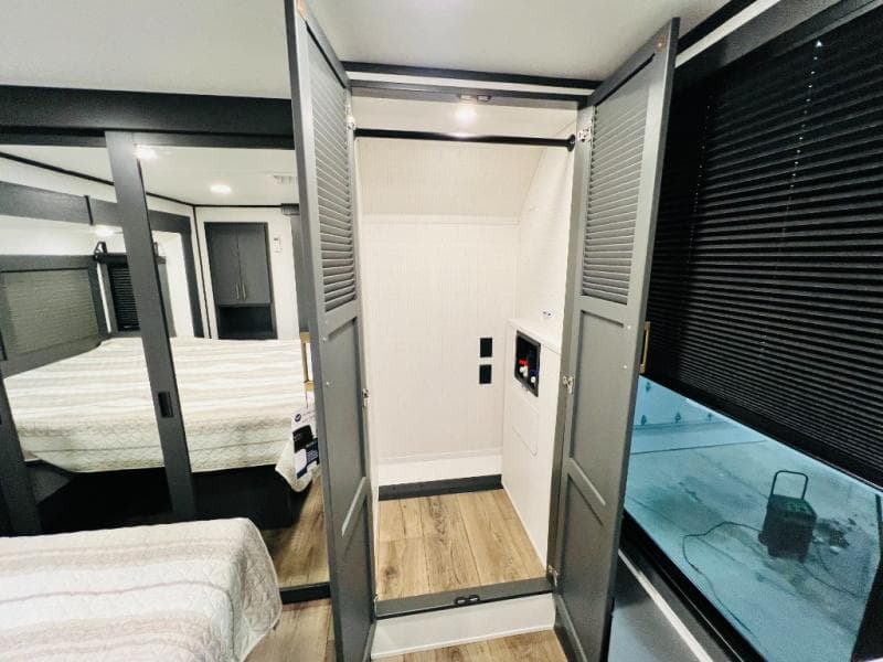 2026 Forest River 2026 Forest River Xlr Nitro Toy Hauler - thumbnail 51