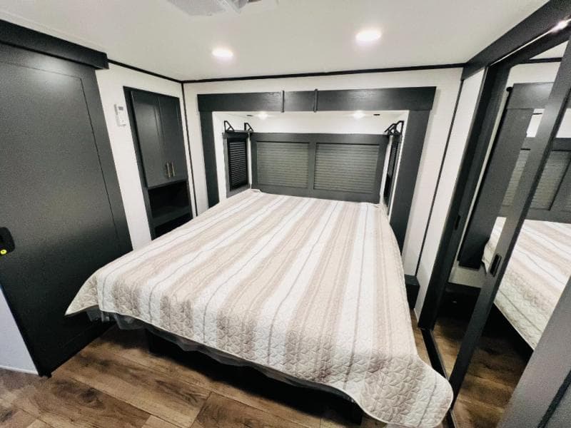 2026 Forest River 2026 Forest River Xlr Nitro Toy Hauler - thumbnail 52