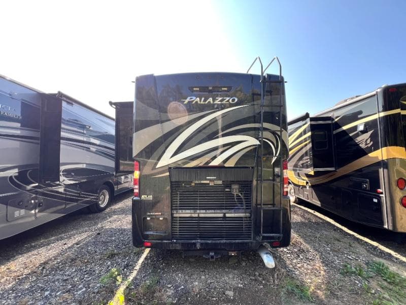 2019 Thor Motor Coach 2019 Thor Motor Coach Palazzo - thumbnail 10