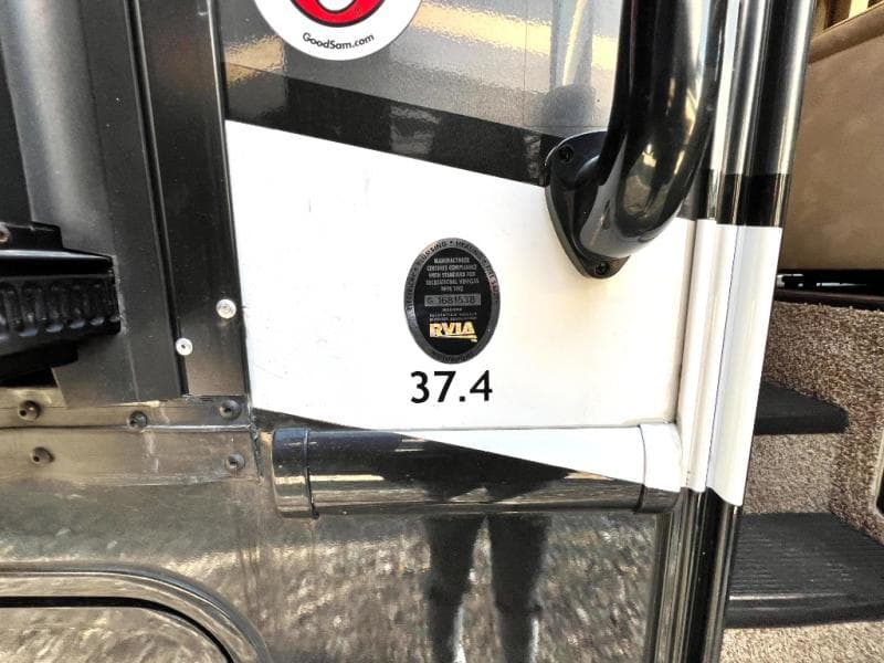 2019 Thor Motor Coach 2019 Thor Motor Coach Palazzo - thumbnail 12